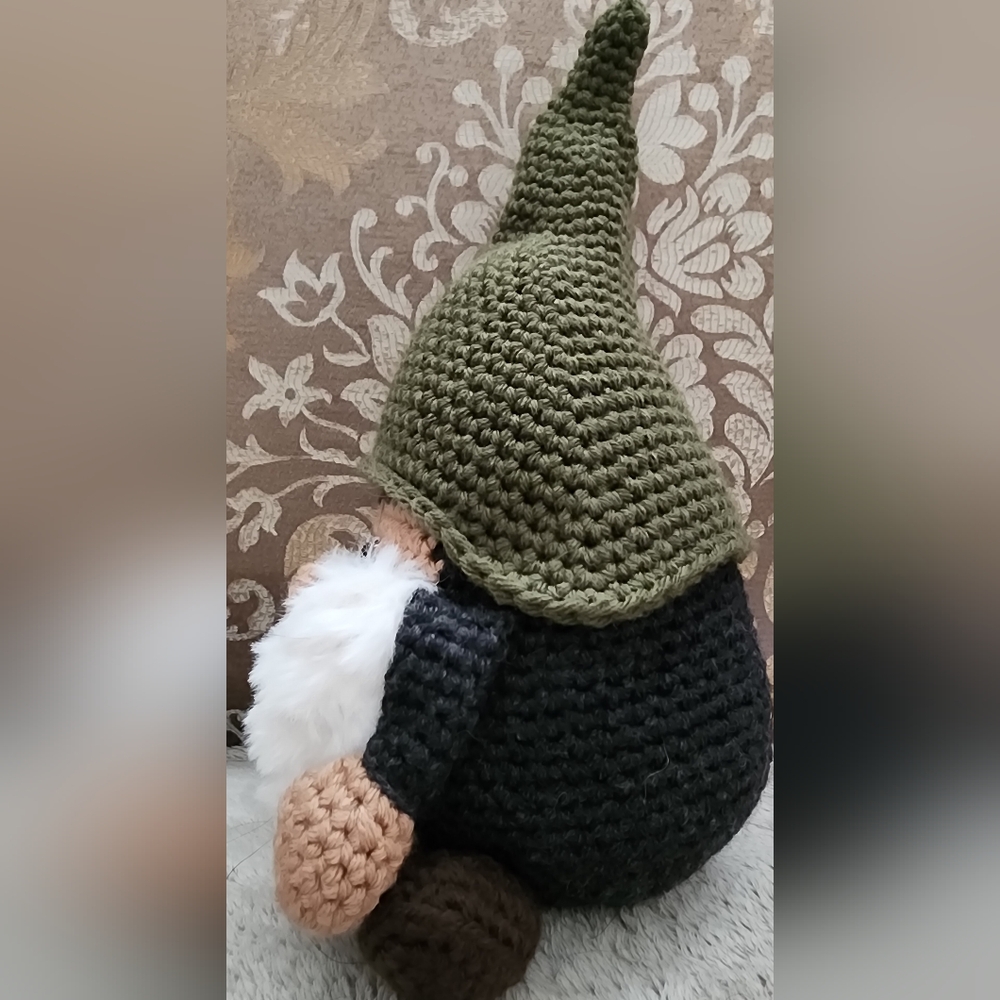 GNOME - Picture 2 of 3